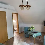 In - Balaton 39945 Heviz
