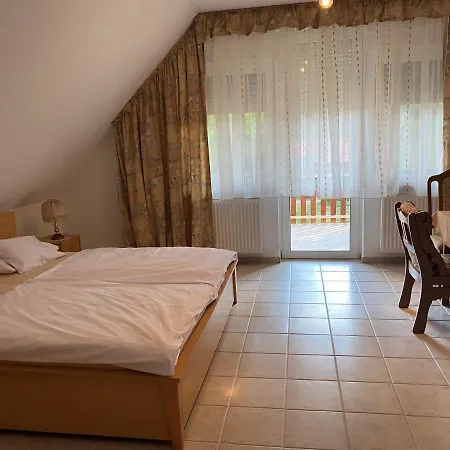 In - Balaton 39945 Hévíz