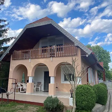 In Heviz/balaton 39945 Apartment *